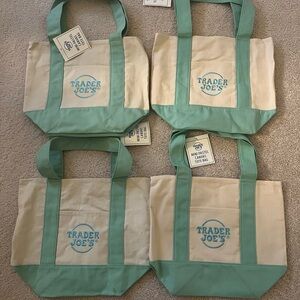 4 NWT Pastel Green Trader Joe’s mini tote bags